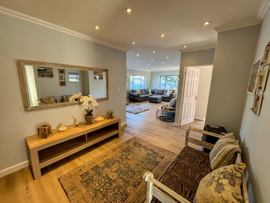 To Let 3 Bedroom Property for Rent in Agulhas Western Cape